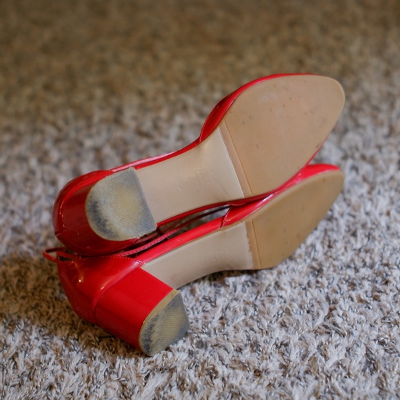 Ballerina Lace Flat Heel Pumps Red Sleek Finish - Picture 5 of 6
